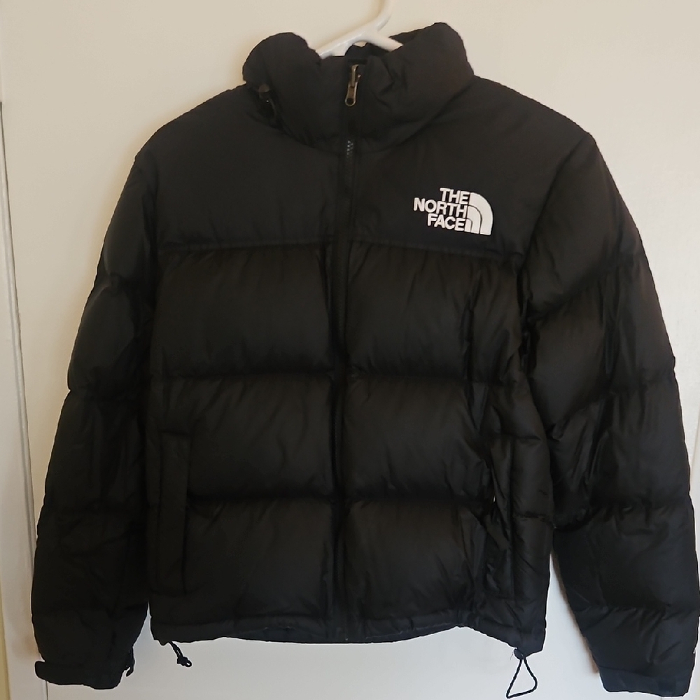 The North Face Women's 1996 Retro Nuptse Black Puffer Jacket